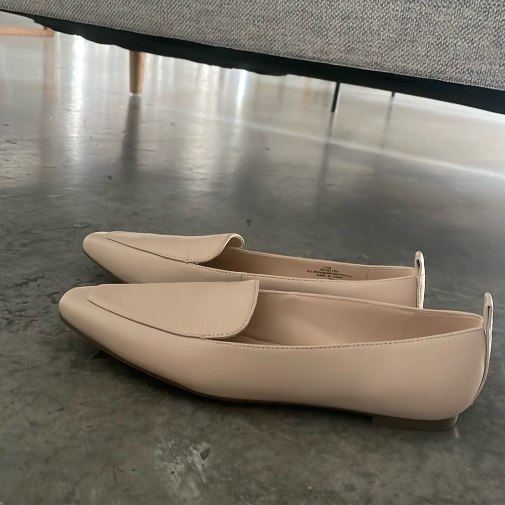 Marc Fisher Ballet Flats 7.5 women NWOT